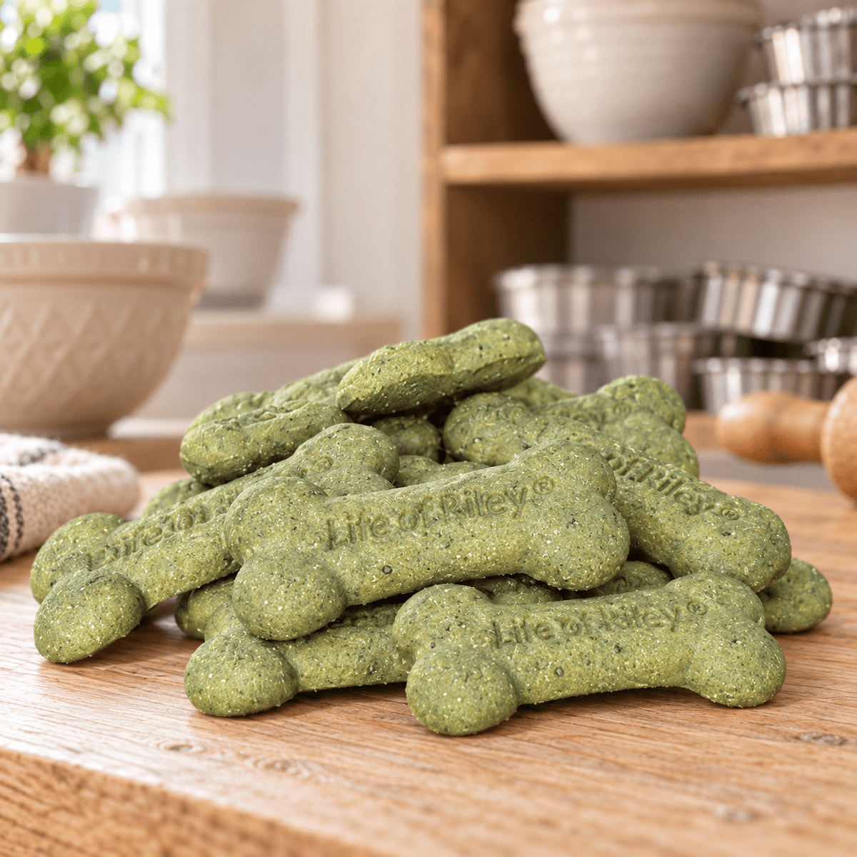 Minty Fresh Breath Bones packaging